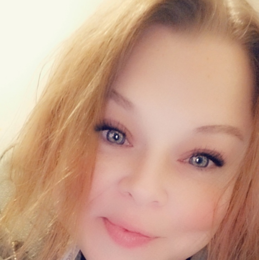 Meet your Posher, Christina